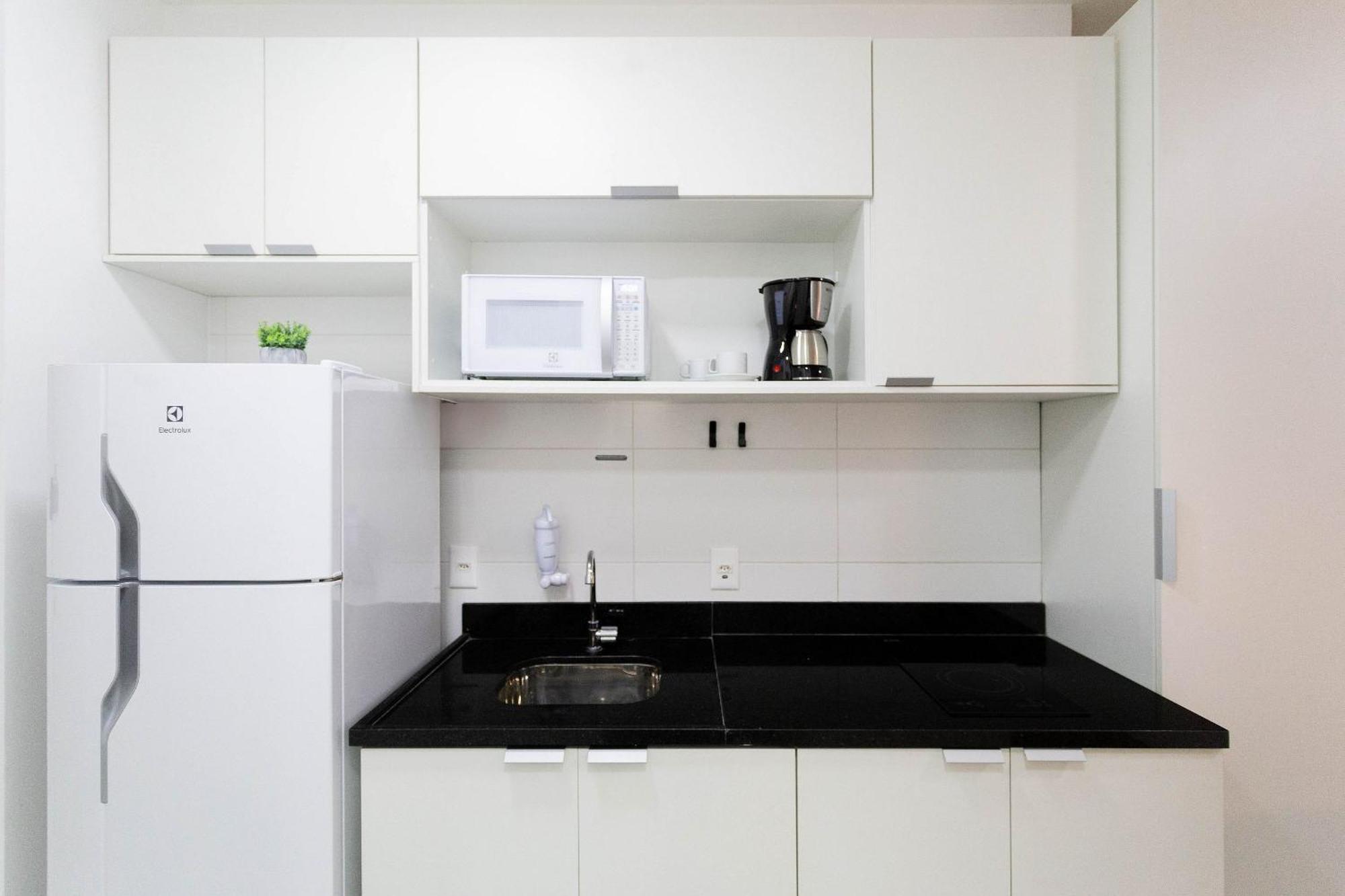 Hub Vila Madalena - Studios Por Temporada San Paolo Esterno foto